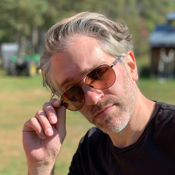 Meet your Posher, Aubrey - Picture 1 of 1